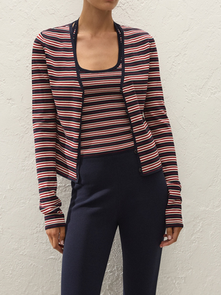 Leandra Capri Pant   Navy
